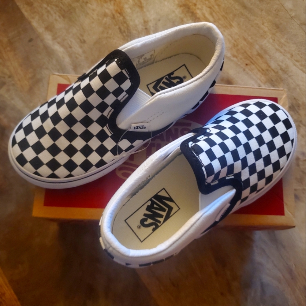 NWT Vans 9 Toddler Checkerboard Black/ True White